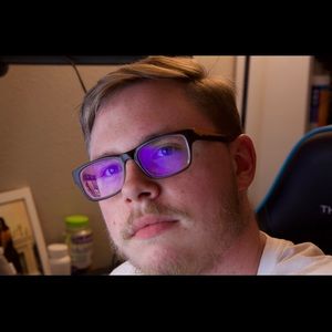 Meet your Posher, Christopher